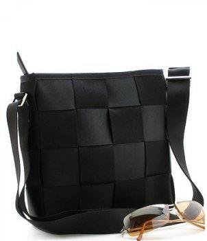 BEAUTIFUL BLACK CHECKERBOARD STYLE HANDBAG PURSE
