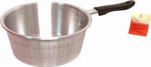 Pot with handle