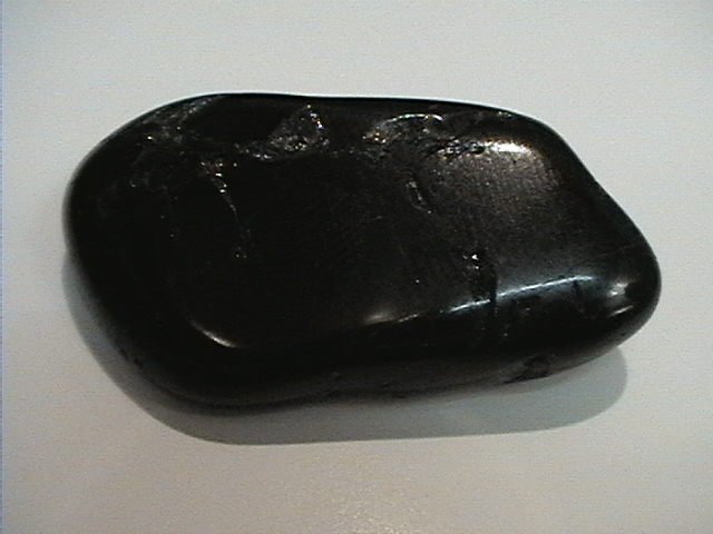 Tourmaline Tumbled Stone sa