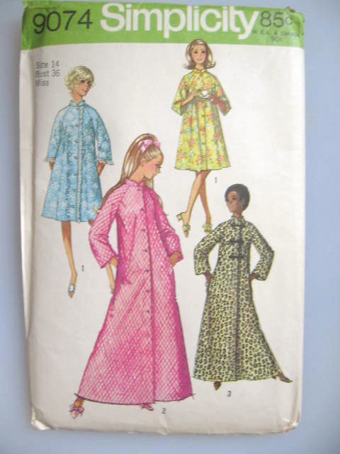Simplicity 9074 Vintage Misses' Robe in two lengths Sewing Pattern Size 14