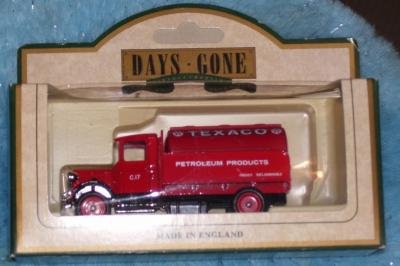 TEXACO Days Gone Petroleum Products C.17 1934 Mack Tanker Made by LLEDO