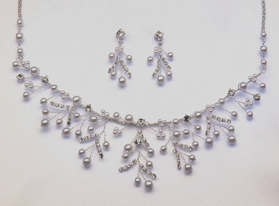 White or Ivory Necklace and Earrings Set (Style # 924)
