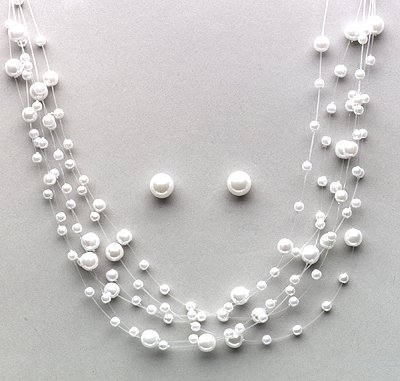 White or Ivory Necklace / Earrings Set (Style # 913)
