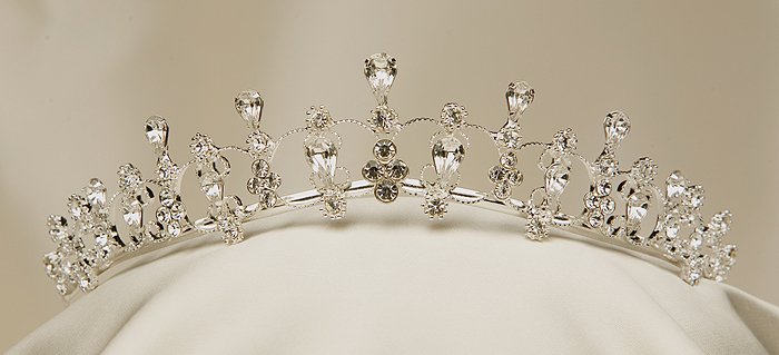 Ilusion Bridal Headpiece