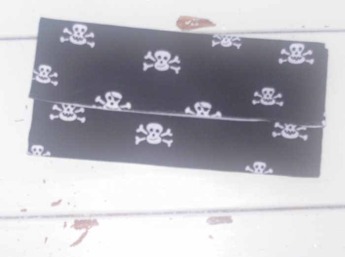 Black and White Skull Tri-Fold Wallet