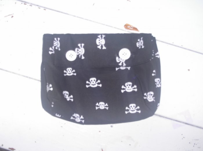 Black and White Skull Cosmetic Bag