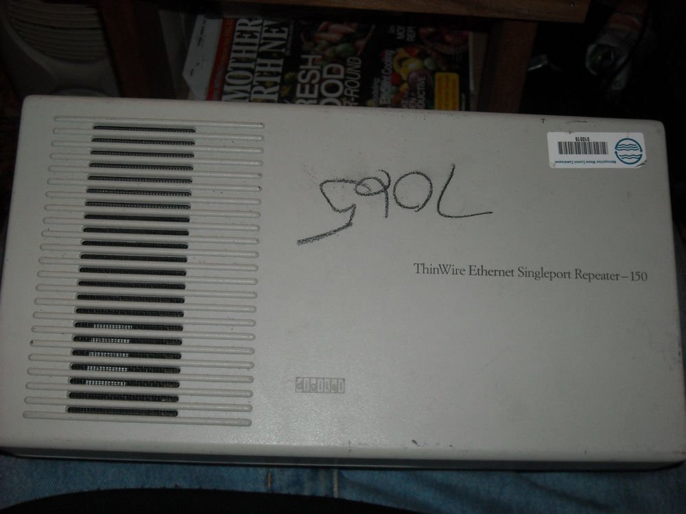 Digital Equipment Corporation (DEC) DESPR-EE 150 Single Port Thinwire Repeater