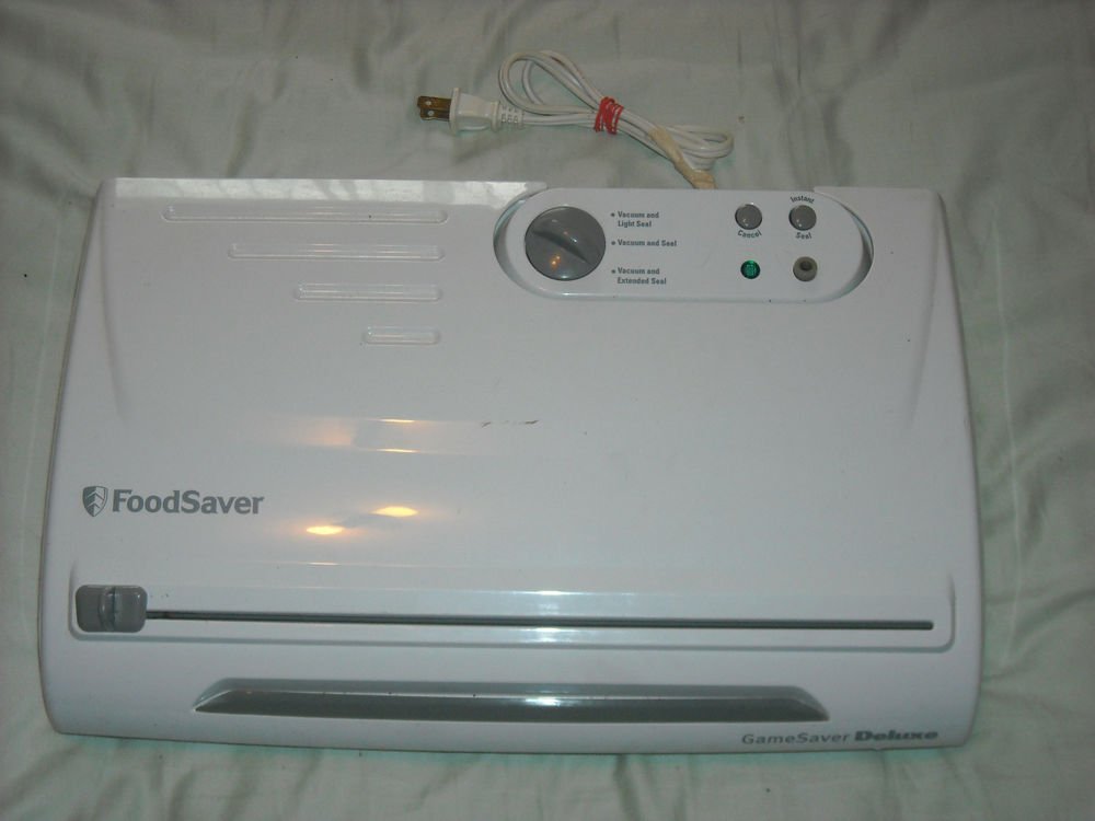 FoodSaver GameSaver Deluxe Vacuum Sealer