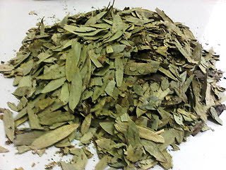 200 grams of dried senna leaves (Cassia angustifolia)