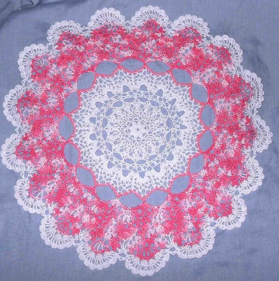 Thread Crochet White & Pink Round Pineapple Doily 18"