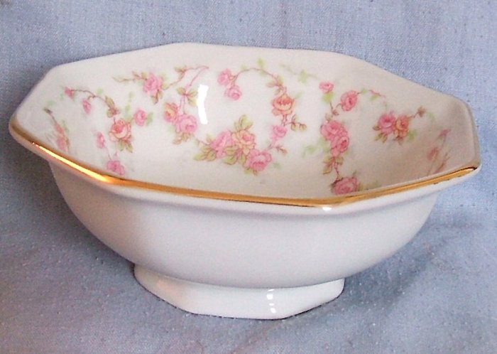 Schumann/Bavaria Golden Crown Mini Sugar Bowl B Rose