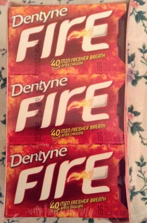 DENTYNE ICE FIRE TWO 12 CT TOTAL 24 X 16 PICES NEW 384 Pieces APR 2015