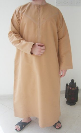 Red Sand Emirates Gandoura / Dishdash / Thob / Kameez