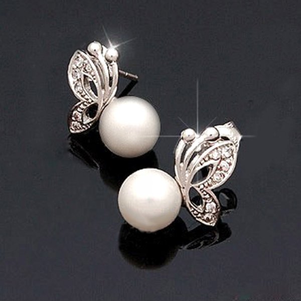 Gorgeous Pearl Alloy Butterfly Stud Earrings
