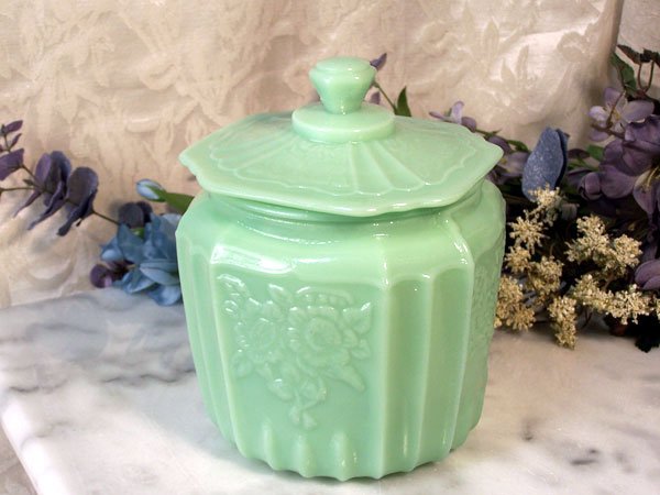 Mayfair Cookie Jar Jadeite Green