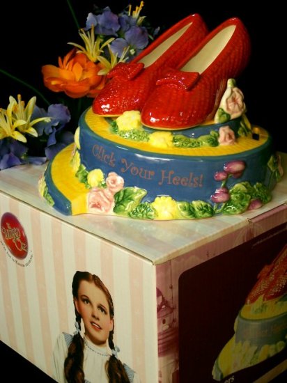 Wizard Of Oz - Dorothy's Red Slippers Bank