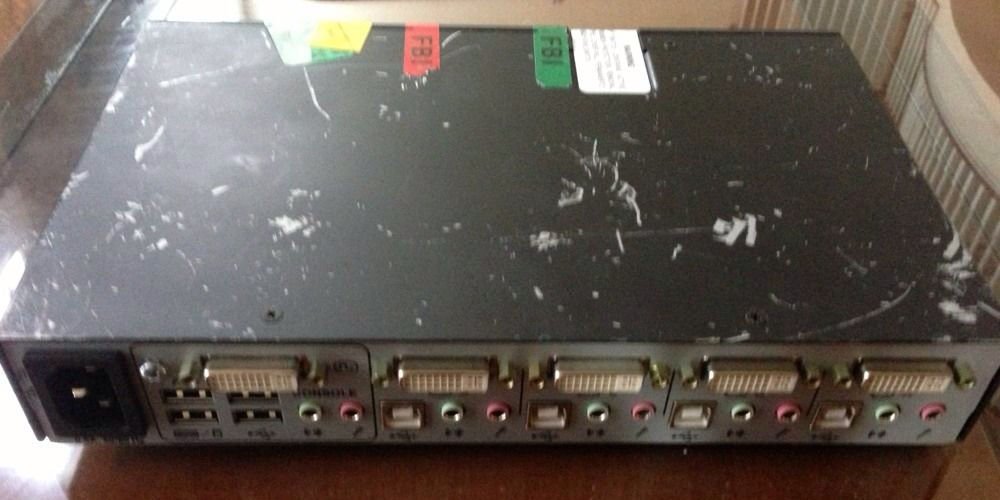 Avocent Switchview SC440 Cybex DVI KVM 4-port Switch (no cables)