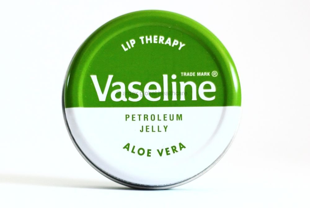 VASELINE LIP THERAPY POCKET ALOEVERA SOOTHES SIZE DRY SKIN 20G