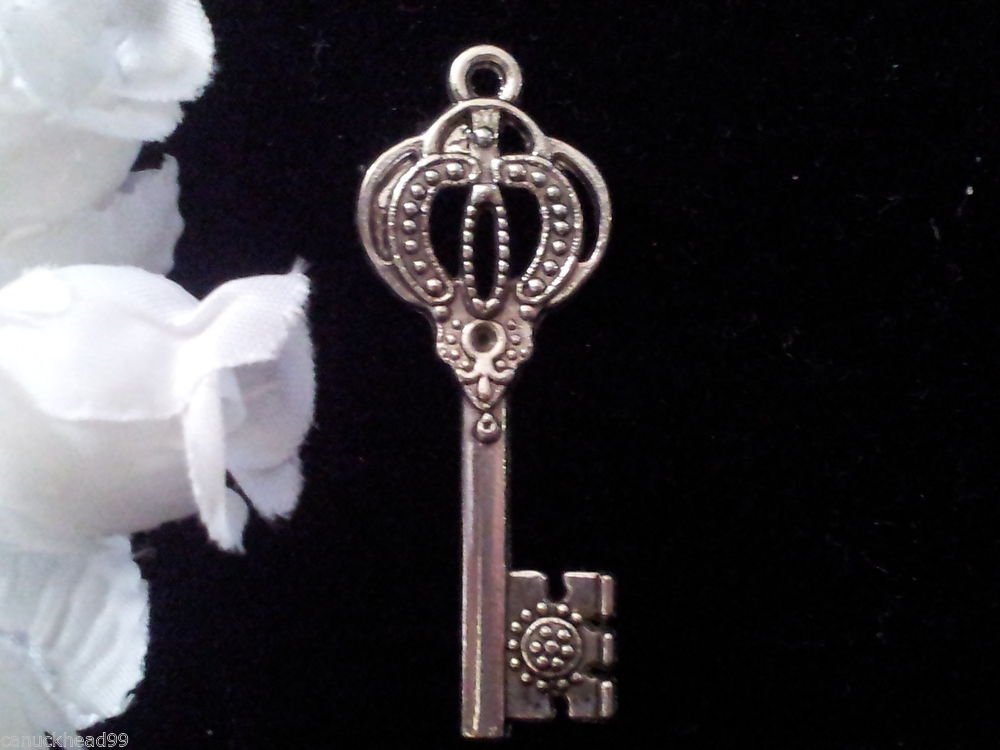 6pcs Tibetan Silver Metal Alloy Charm Charms Pendant Fancy Key 43x17mm
