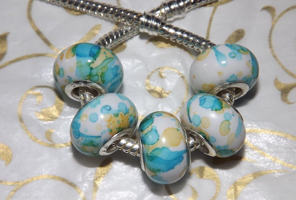 10pcs Acrylic Silver Buckle Core European Charm Beads Blue Yellow Paint Splatter