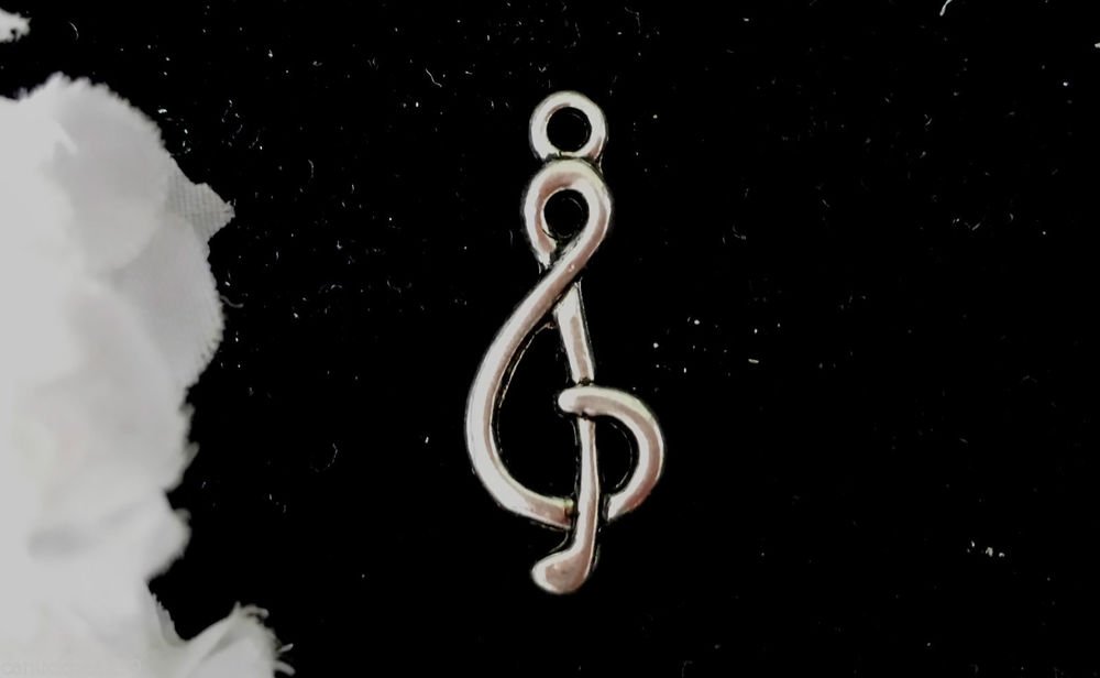 12pcs Tibetan Silver Metal Alloy Charm Charms Pendant Treble Clef Music 27x11mm