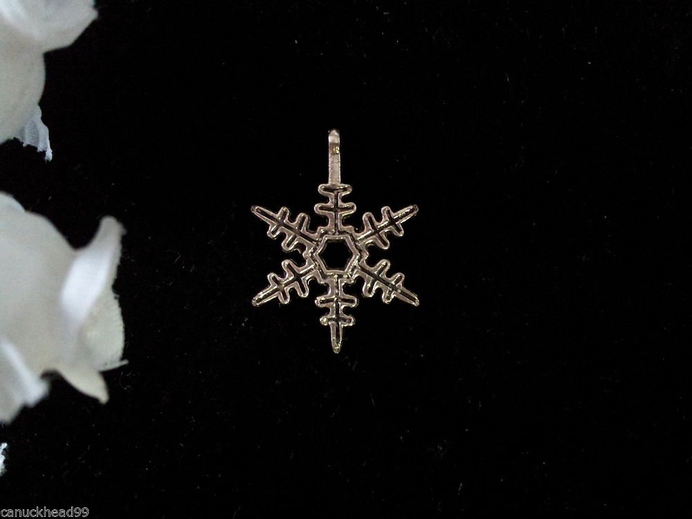 12pcs Tibetan Silver Metal Alloy Charm Charms Pendant Snowflake 23x18mm