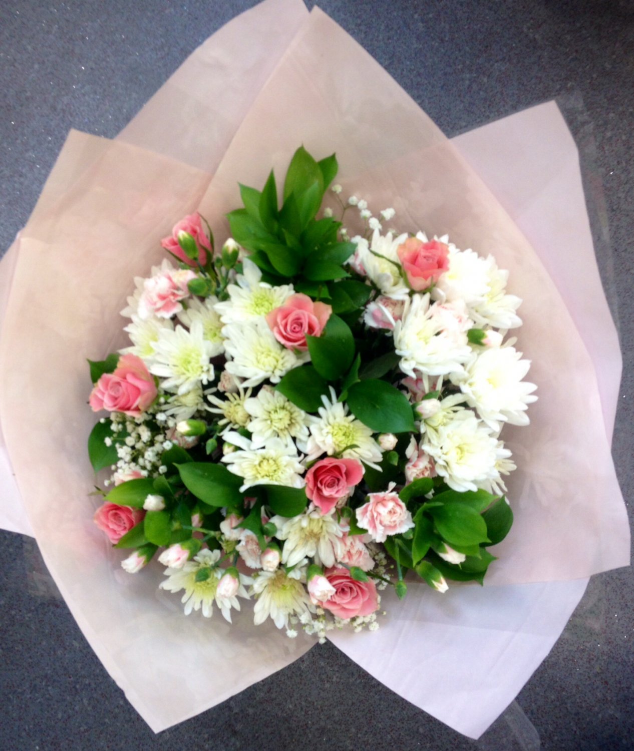 Pretty in pink large hand-tie bouquet