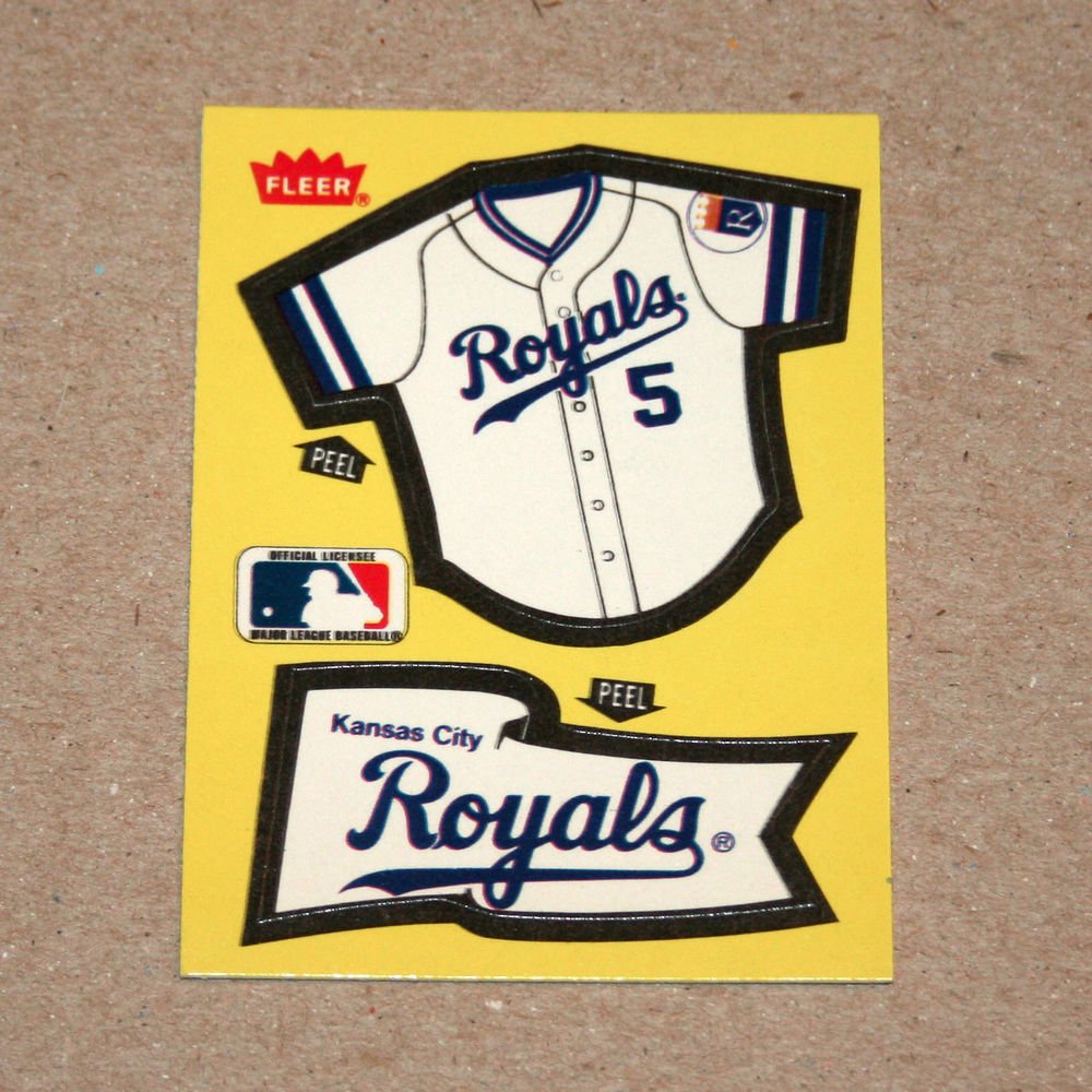 1985 FLEER BASEBALL - Kansas City Royals Team Jersey & Flag Yellow Sticker Card