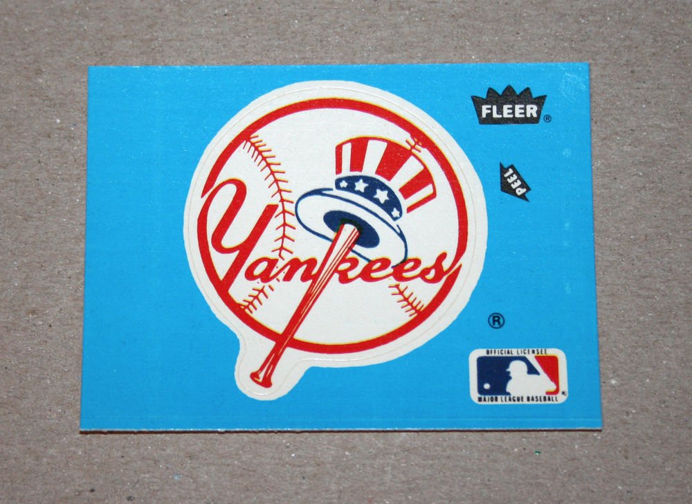 1985 FLEER BASEBALL - New York Yankees Team Logo Blue Sticker Card