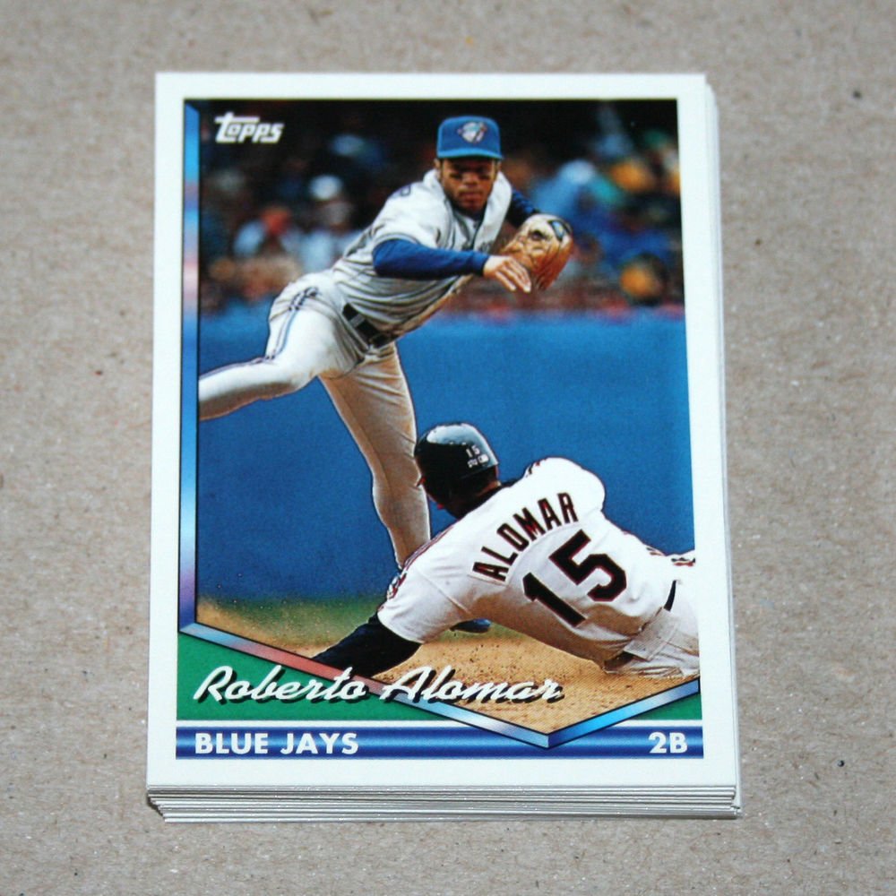 1994 TOPPS BASEBALL - Toronto Blue Jays True Team Set with Traded Series