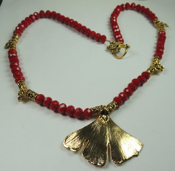 New Womans Holiday Red Crystal Necklace with Real Gold Plated Leaf