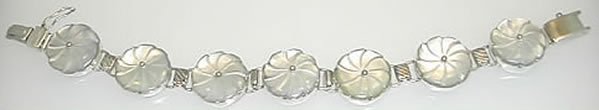 New White Mother of Pearl Flower Bracelet in Sterling Silver