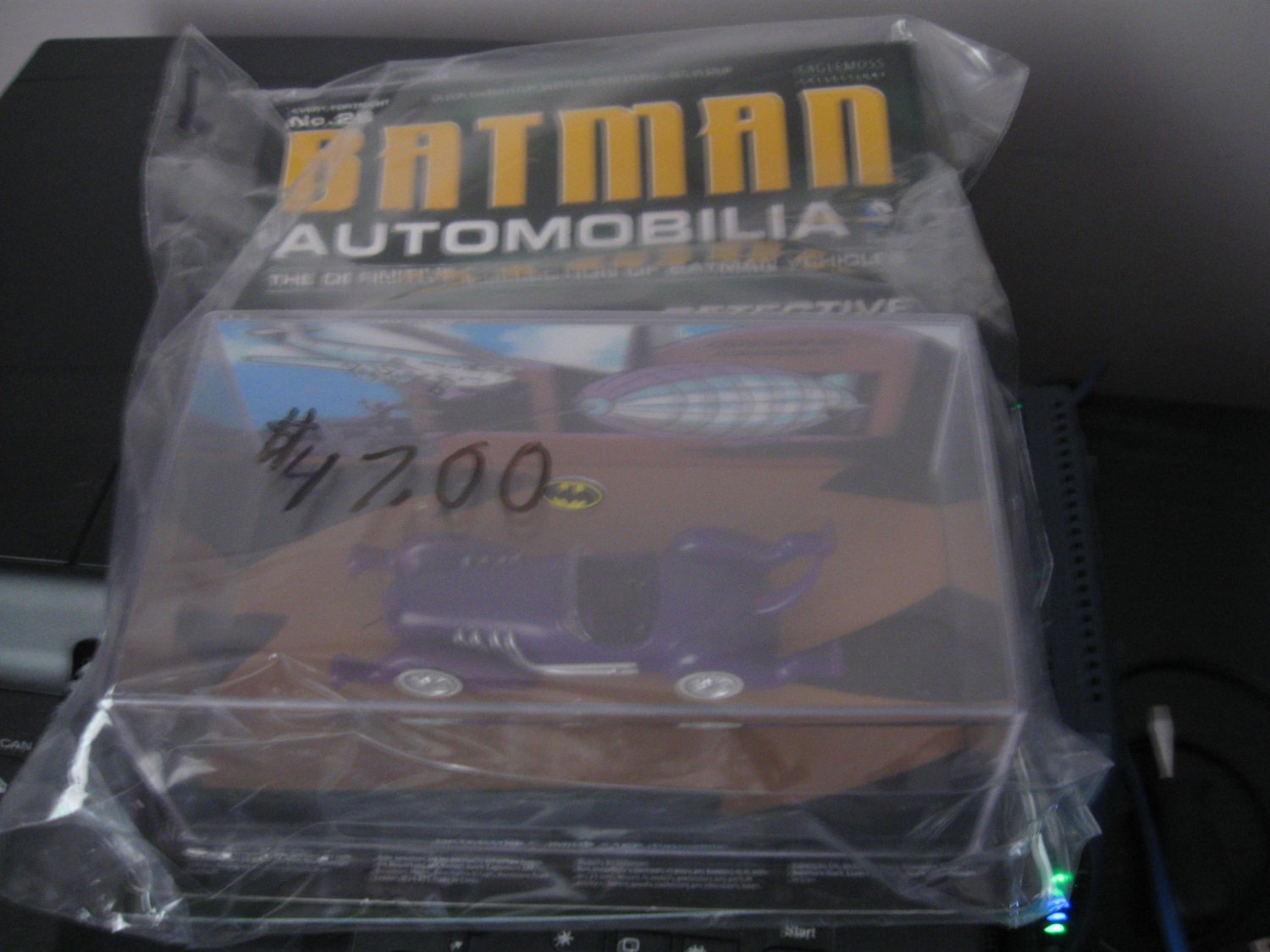 Batman Automobilia Detective Comic 122
