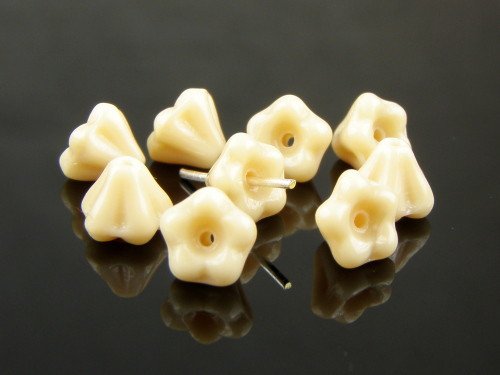 50 Pcs Czech Glass Bead Baby Bell Flower 6x4mm,Isabelle