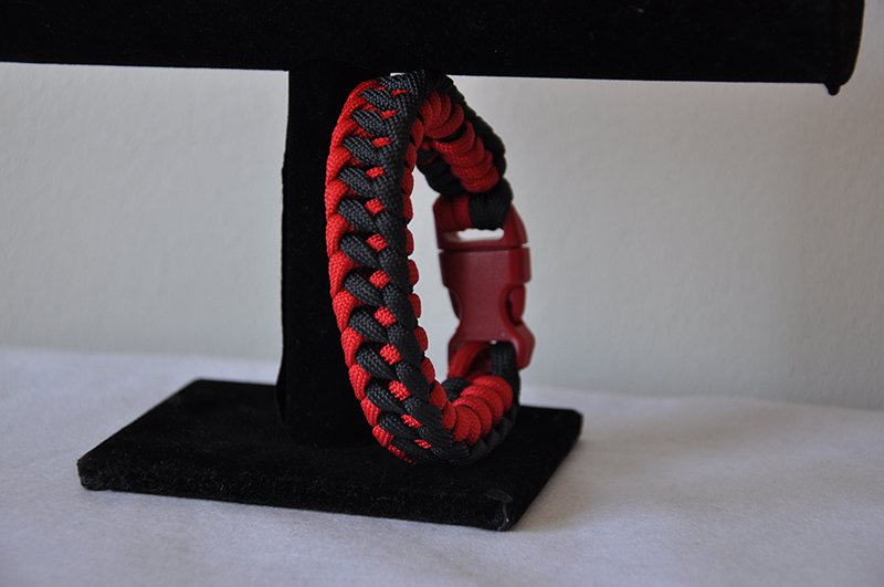 Boxelder Bug "Beetle Fang" Paracord Bracelet