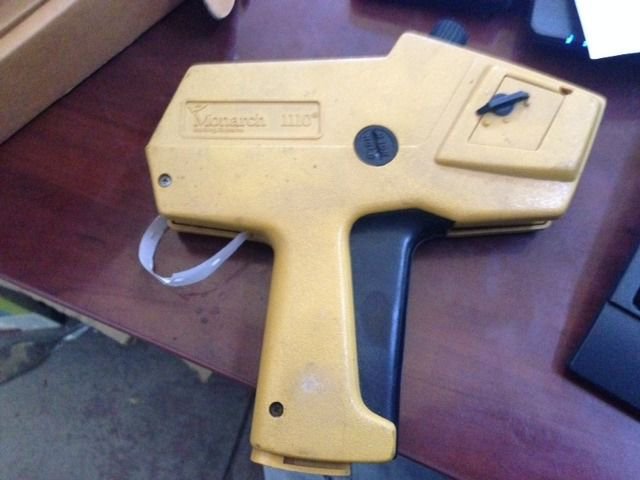 Monarch 1110 Price Gun Retail Label Labeling Dispenser One Line Great Condition
