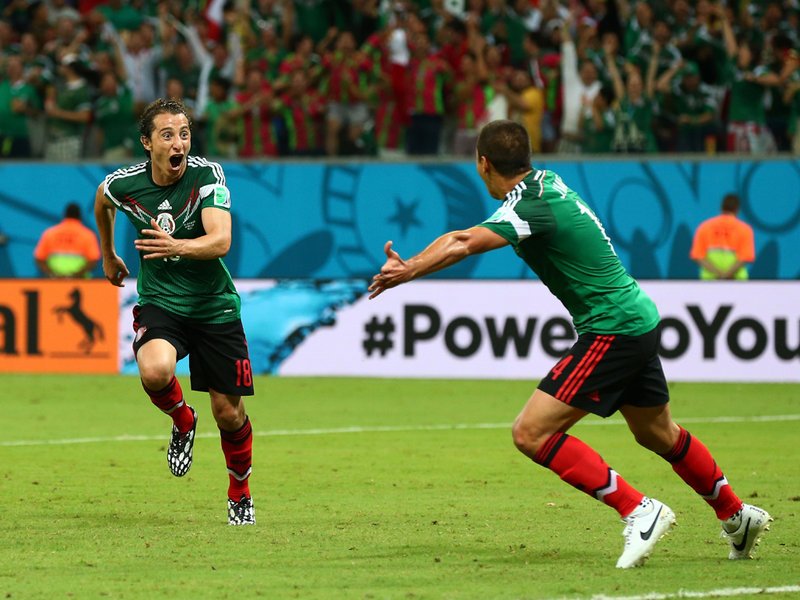 011 - 8 X 6 Photo - Football - FIFA World Cup 2014 - Croatia V Mexico Andres Guardado