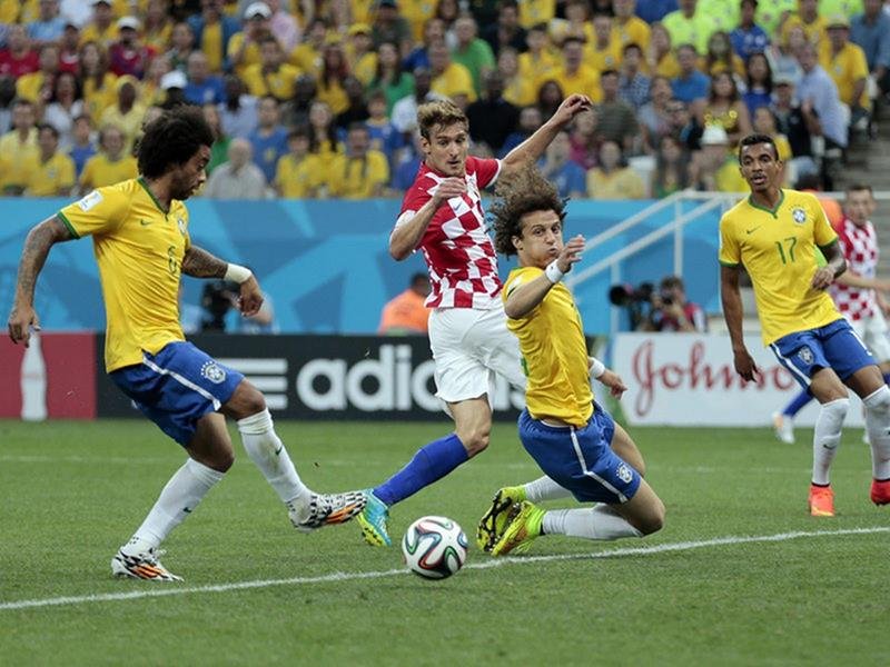 WC 0132 - 8 X 6 Photo - Football - FIFA World Cup 2014 - Brazil V Crotia - Marcelo Own Goal