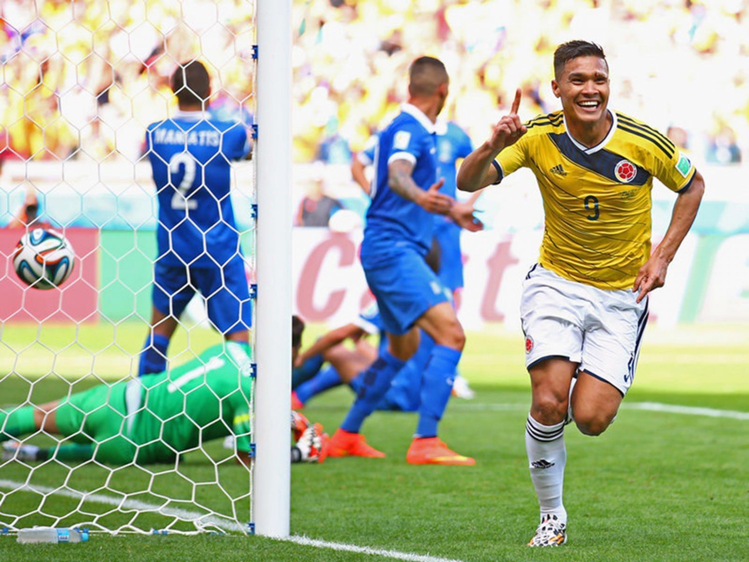 WC 0238 - 8 X 6 Photo - Football - FIFA World Cup2014 - Colombia V Greece - Teofilo Gutierrez
