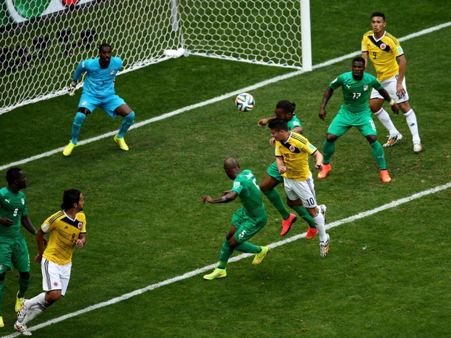 WC 0239 - 8 X 6 Photo - Football - FIFA World Cup 2014 - Colombia V Ivory Coast