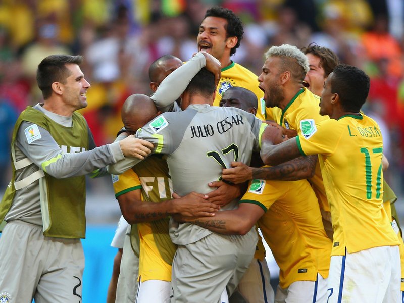 WC 0434 - 8 X 6 Photo - Football - FIFA World Cup 2014 - Brazil V Chile Shootout Win
