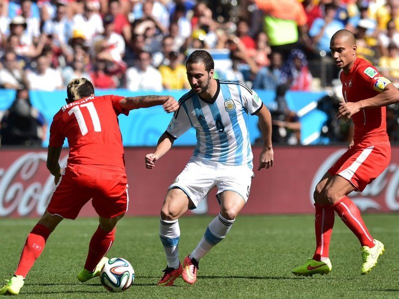 502 - 8 x 6 - Photo - Football - FIFA World Cup - Argentina v Switzerland Gonzalo Higuain