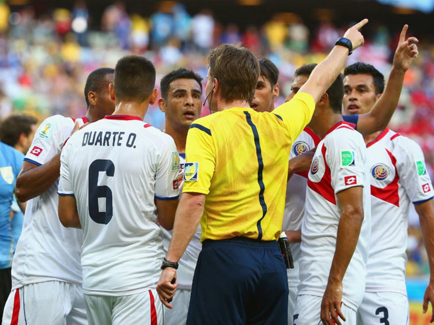 267 - 8 X 6 Photo - Football - FIFA World Cup 2014 - Uruguay V Costa Rica