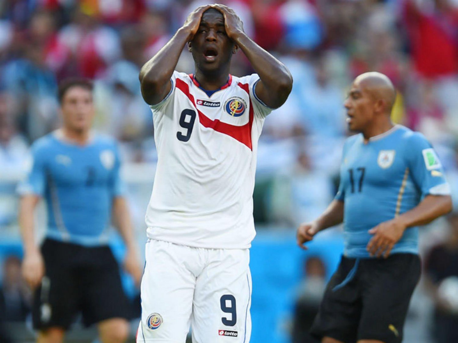 269 - 8 X 6 Photo - Football - FIFA World Cup 2014 - Uruguay V Costa Rica