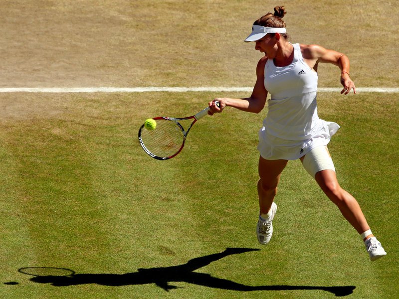 113 - 8 X 6 Photo - Tennis - Wimbledon Championship 2014 - Ladies Semi-Finals - Bouchard V Halep