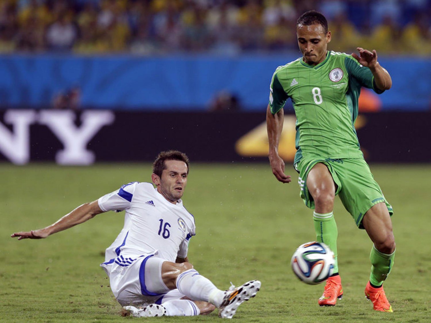 285 - 8 X 6 Photo - Football - FIFA World Cup 2014 - Bosnia V Nigeria - Senad Lulic