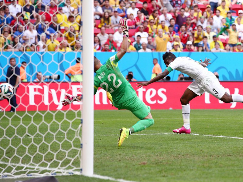 417 - 8 x 6 Photo - Football - Fifa World Cup 2014 - Portugal V Ghana Asamoah Gyan