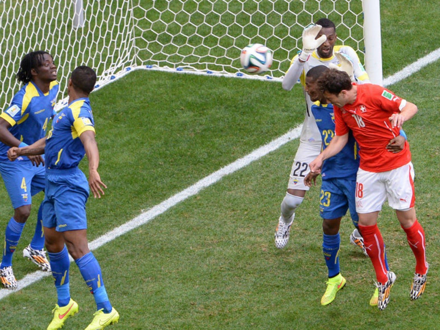 315 - 8 X 6 Photo - Football - FIFA World Cup 2014 - Switzerland V Ecuador - Admir Mehmedi Scores