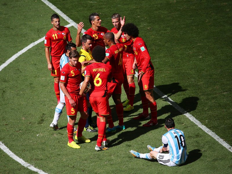 584 - 8 X 6 Photo - Football - FIFA World Cup 2014 - Argentina V Belgium - Belgian Players