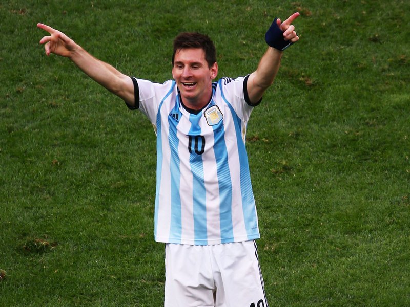 591 - 8 X 6 Photo - Football - FIFA World Cup 2014 - Argentina V Belgium - Lionel Messi